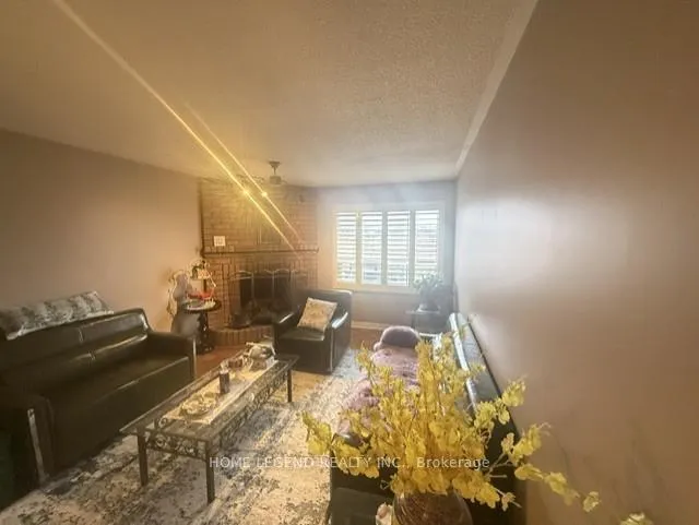 Photo 7 of 61 Redondo Drive, Vaughan, Beverley Glen — HOMEH