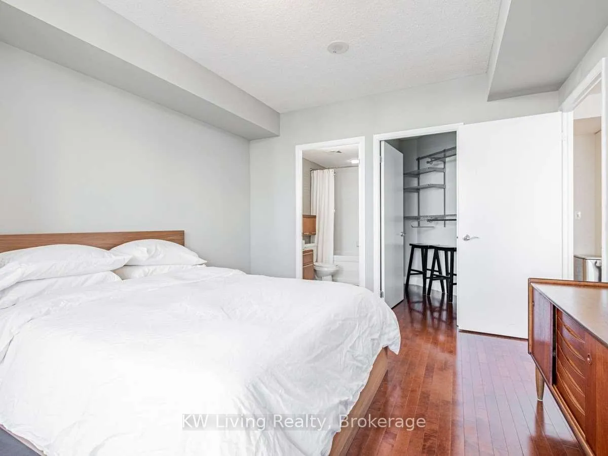 Photo 11 of Unit 2907, 25 Carlton Street, Toronto, Church-Yonge Corridor — HOMEH