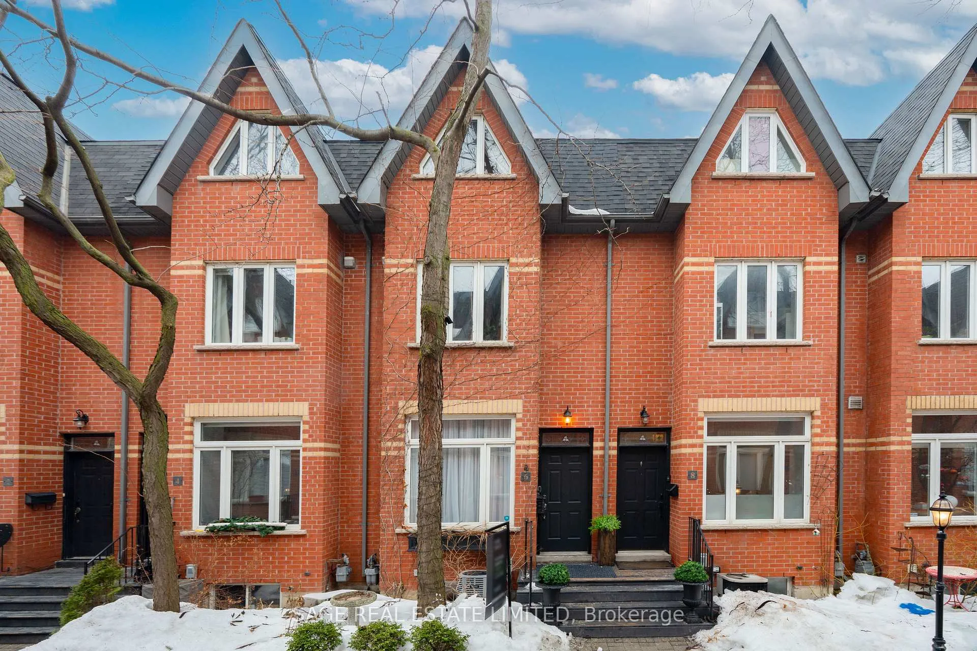 Photo 1 of 6 Old Trillium Lane, Toronto, Regent Park — HOMEH