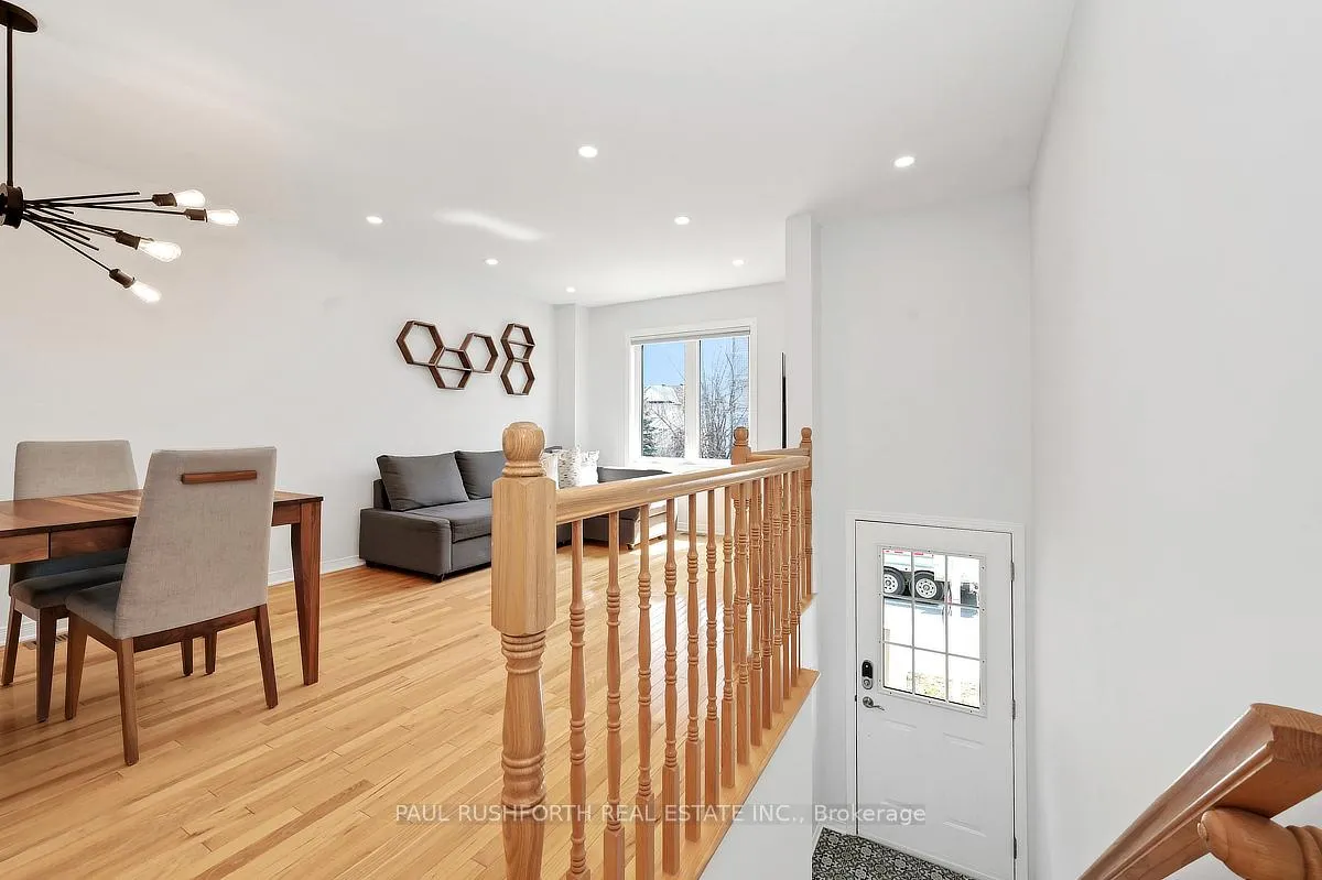 Photo 4 of 137 Fordham Private, Ottawa, Central Park — HOMEH