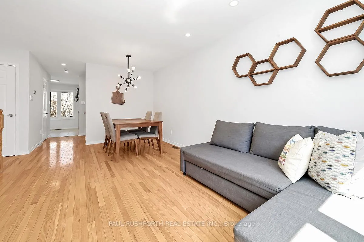 Photo 7 of 137 Fordham Private, Ottawa, Central Park — HOMEH