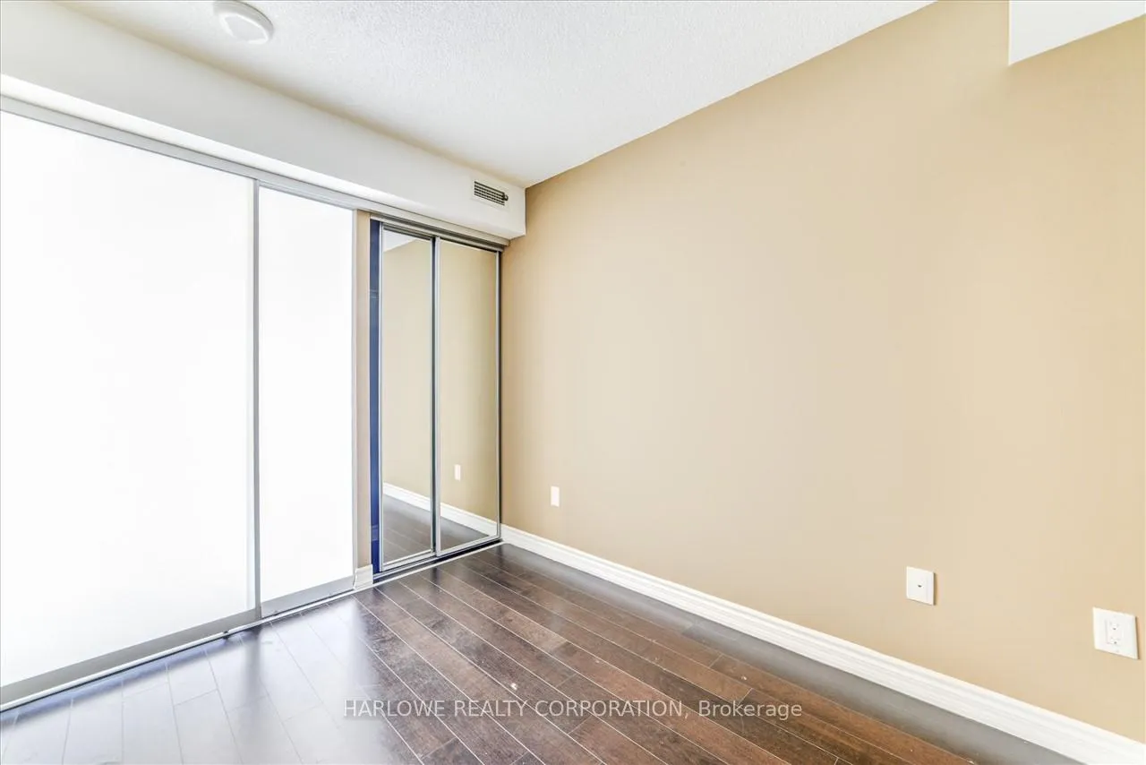 Photo 9 of Unit 824, 386 Yonge Street, Toronto, Bay Street Corridor — HOMEH