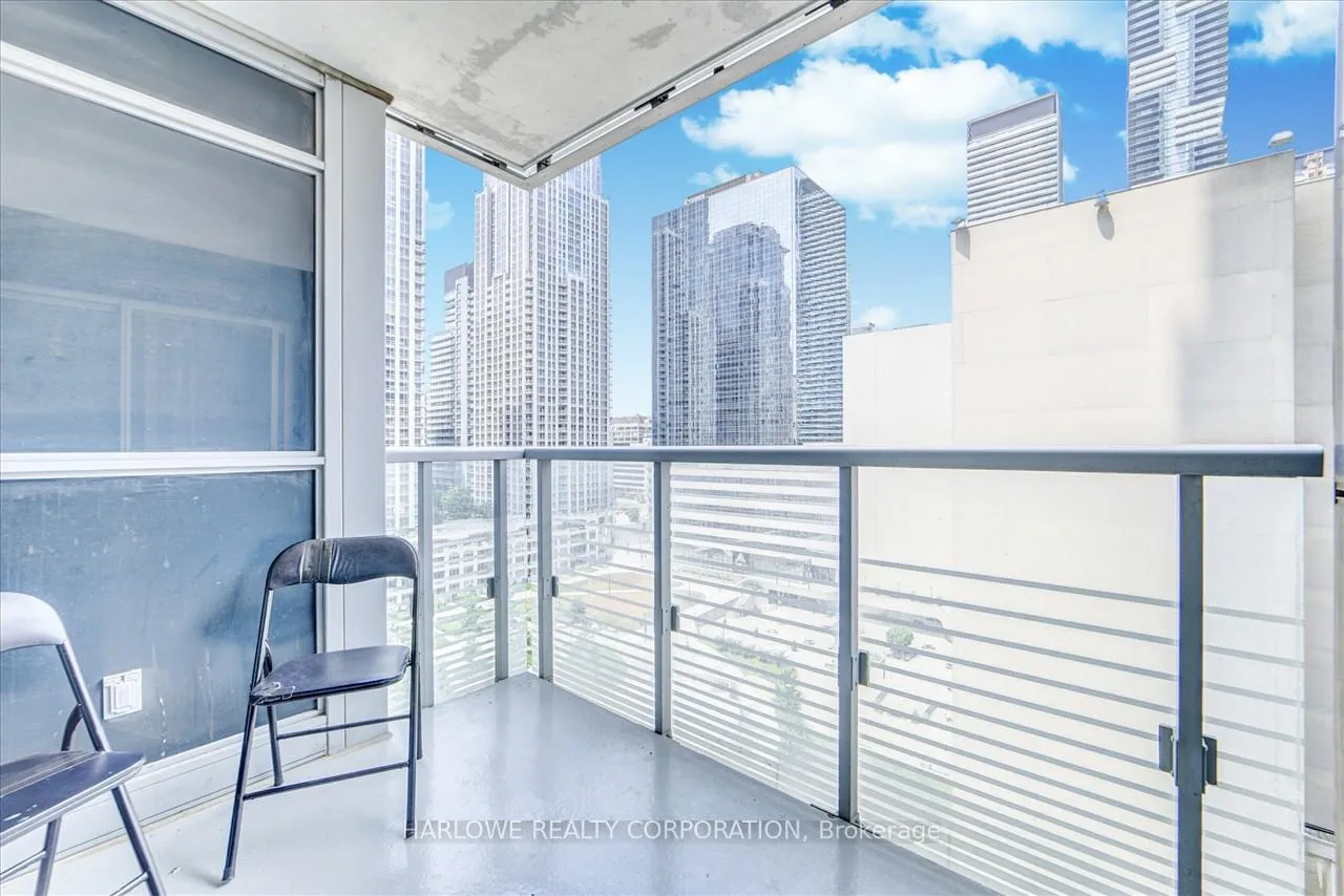 Photo 18 of Unit 824, 386 Yonge Street, Toronto, Bay Street Corridor — HOMEH