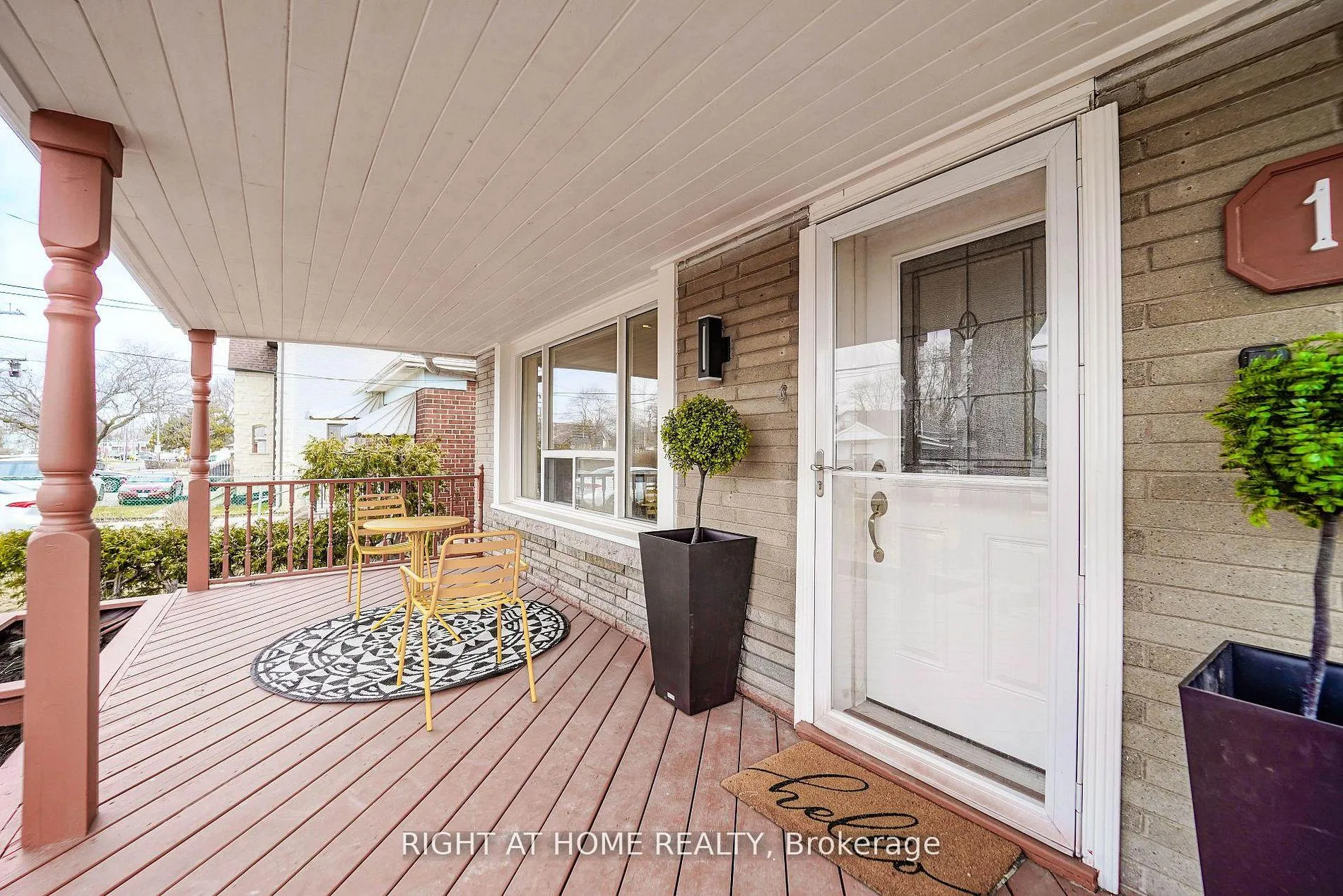 Photo 2 of 1083 Pharmacy Avenue, Scarborough, Wexford-Maryvale — HOMEH
