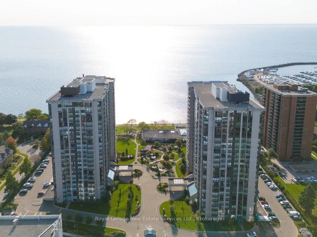 Photo 2 of Unit 208, 2180 Marine Drive, Oakville, Bronte — HOMEH