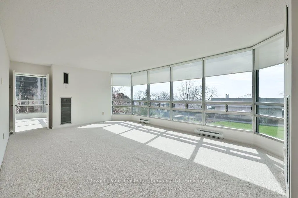 Photo 10 of Unit 208, 2180 Marine Drive, Oakville, Bronte — HOMEH