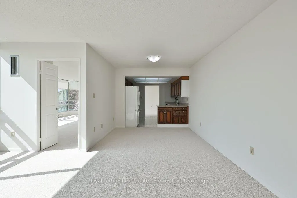 Photo 17 of Unit 208, 2180 Marine Drive, Oakville, Bronte — HOMEH