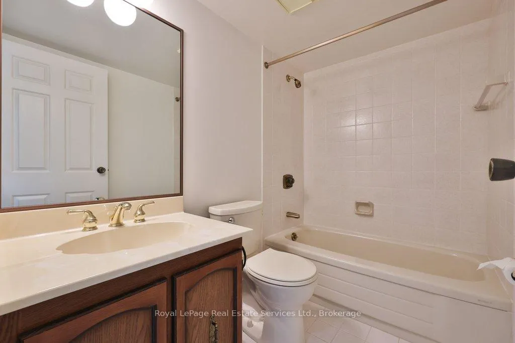 Photo 27 of Unit 208, 2180 Marine Drive, Oakville, Bronte — HOMEH