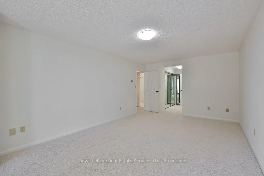 Photo 33 of Unit 208, 2180 Marine Drive, Oakville, Bronte — HOMEH