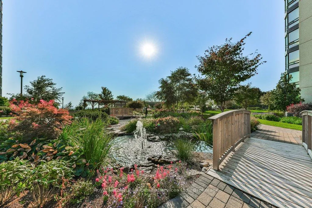 Photo 43 of Unit 208, 2180 Marine Drive, Oakville, Bronte — HOMEH