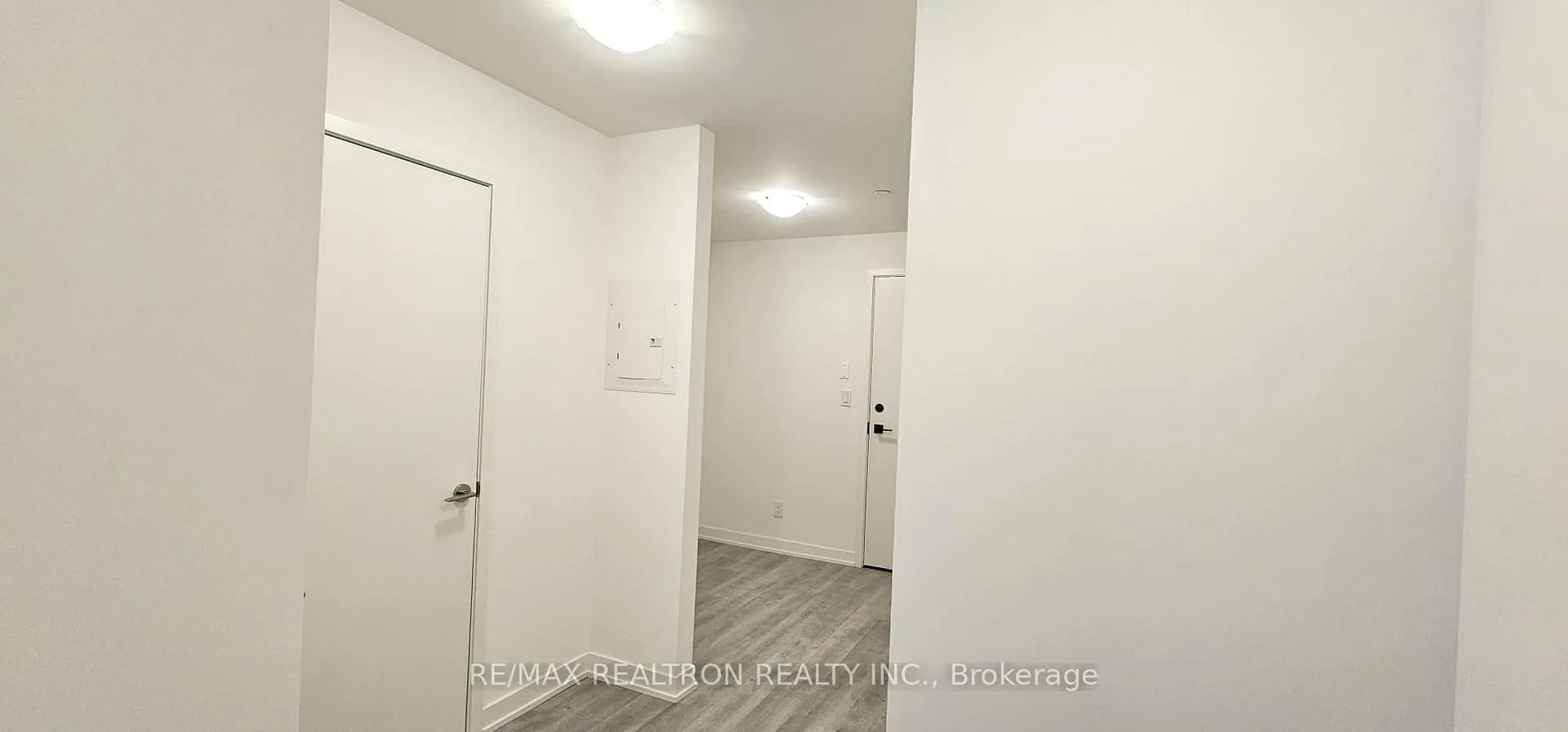 Photo 3 of Unit 501, 292 Verdale Crossing, Markham, Unionville — HOMEH
