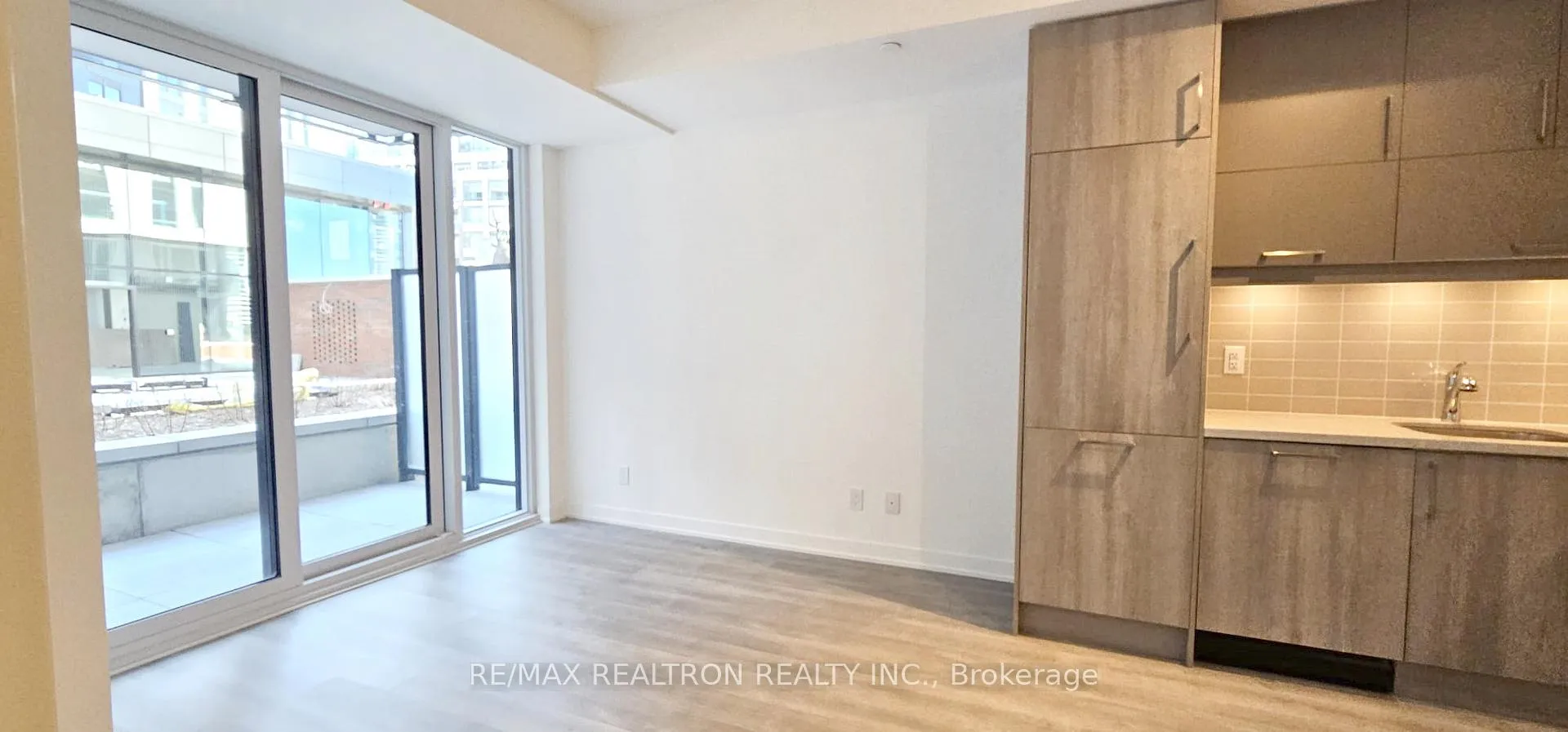 Photo 6 of Unit 501, 292 Verdale Crossing, Markham, Unionville — HOMEH