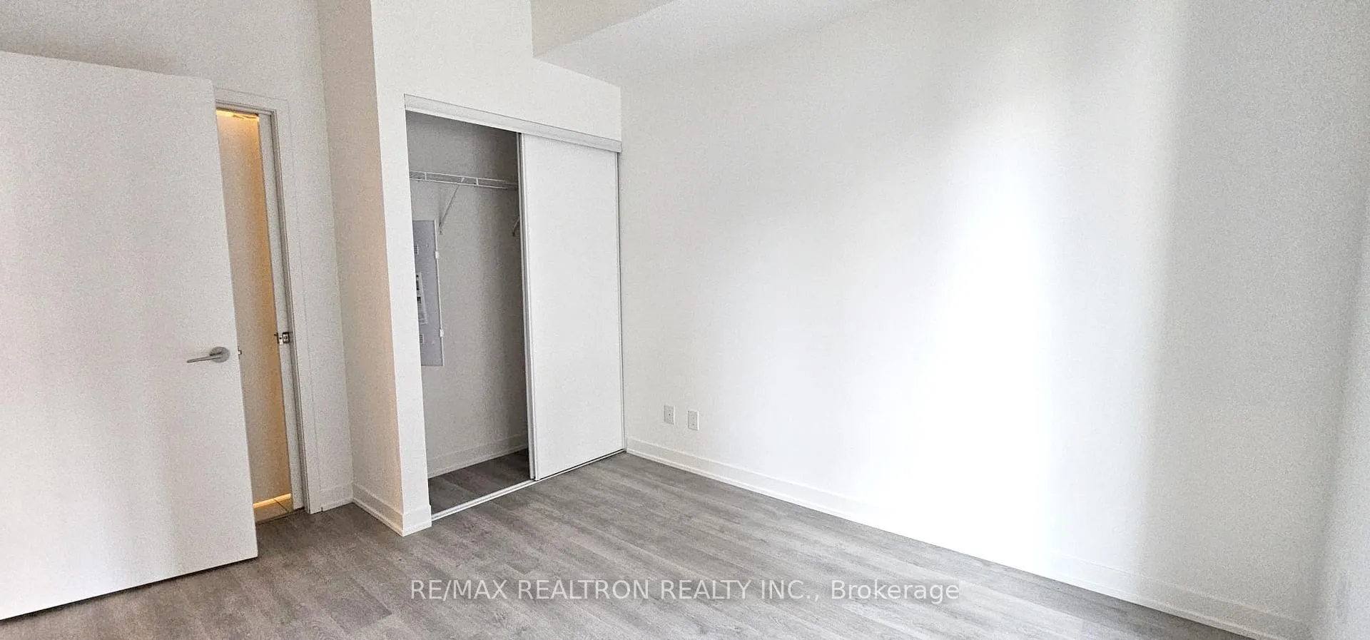 Photo 8 of Unit 501, 292 Verdale Crossing, Markham, Unionville — HOMEH
