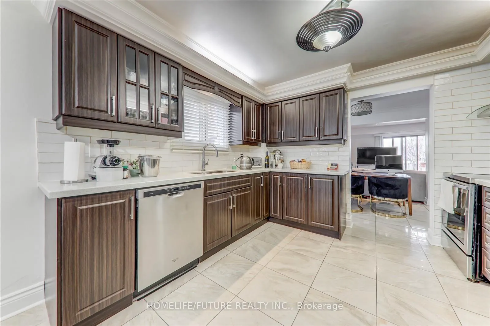 Photo 9 of 290 Braymore Boulevard, Scarborough, Rouge — HOMEH