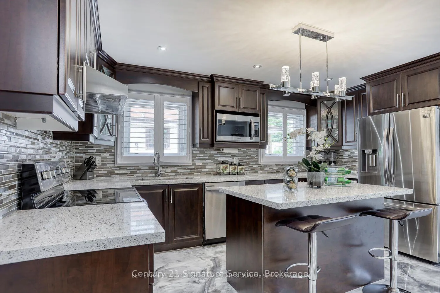 Photo 11 of 756 Breezy Drive, Pickering, West Shore — HOMEH