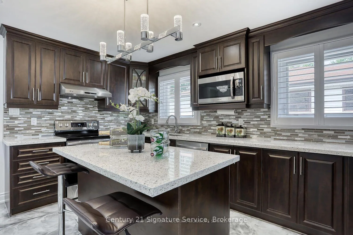 Photo 12 of 756 Breezy Drive, Pickering, West Shore — HOMEH