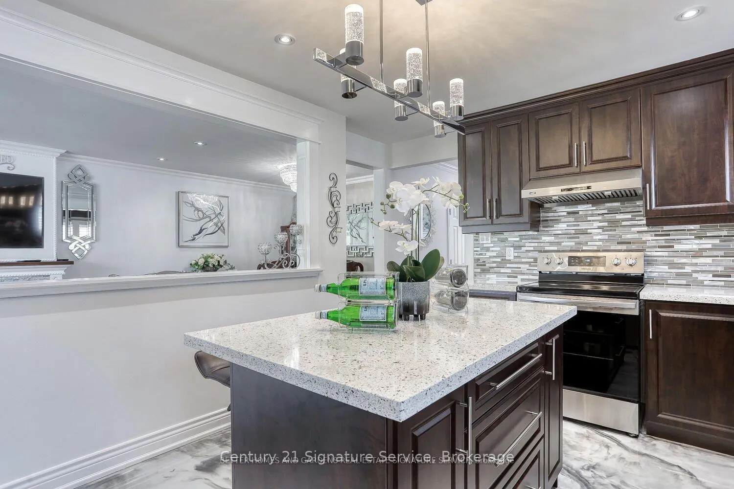 Photo 13 of 756 Breezy Drive, Pickering, West Shore — HOMEH