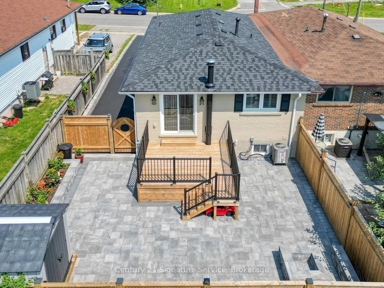 Photo 29 of 756 Breezy Drive, Pickering, West Shore — HOMEH