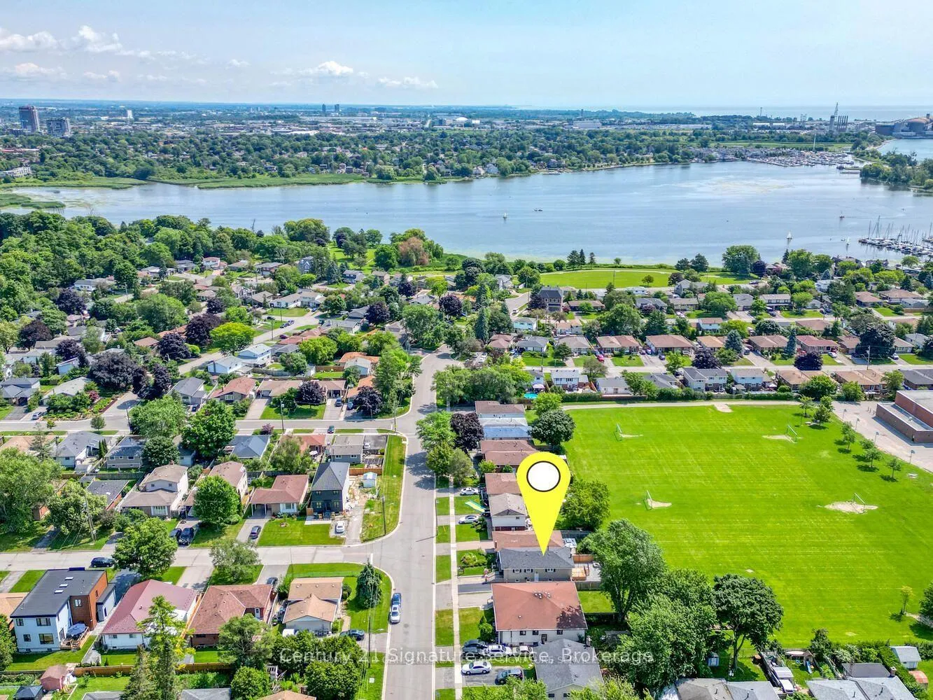 Photo 36 of 756 Breezy Drive, Pickering, West Shore — HOMEH