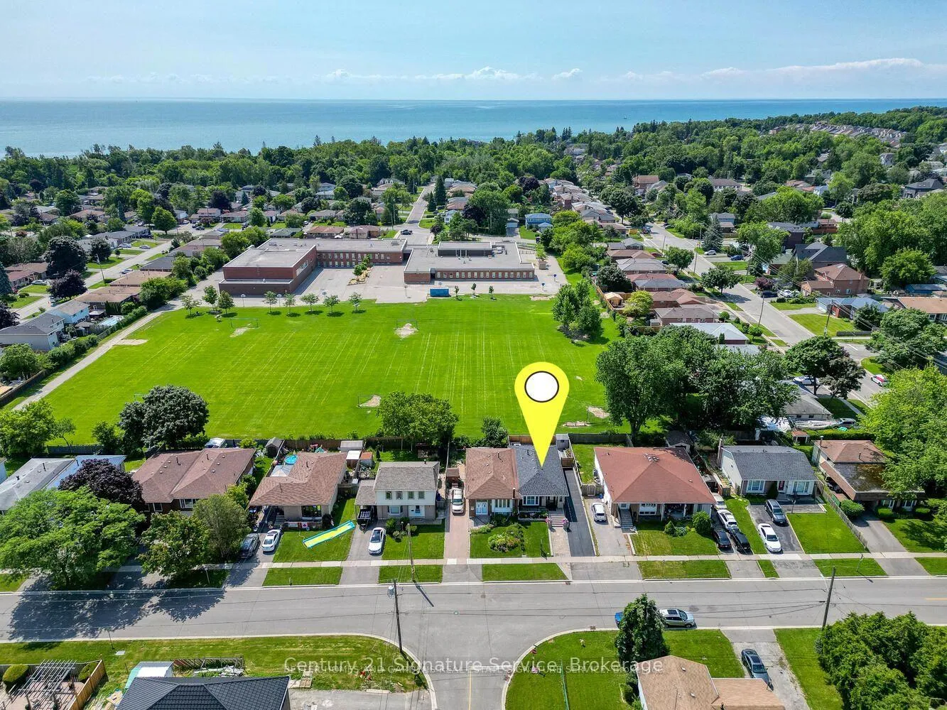 Photo 37 of 756 Breezy Drive, Pickering, West Shore — HOMEH