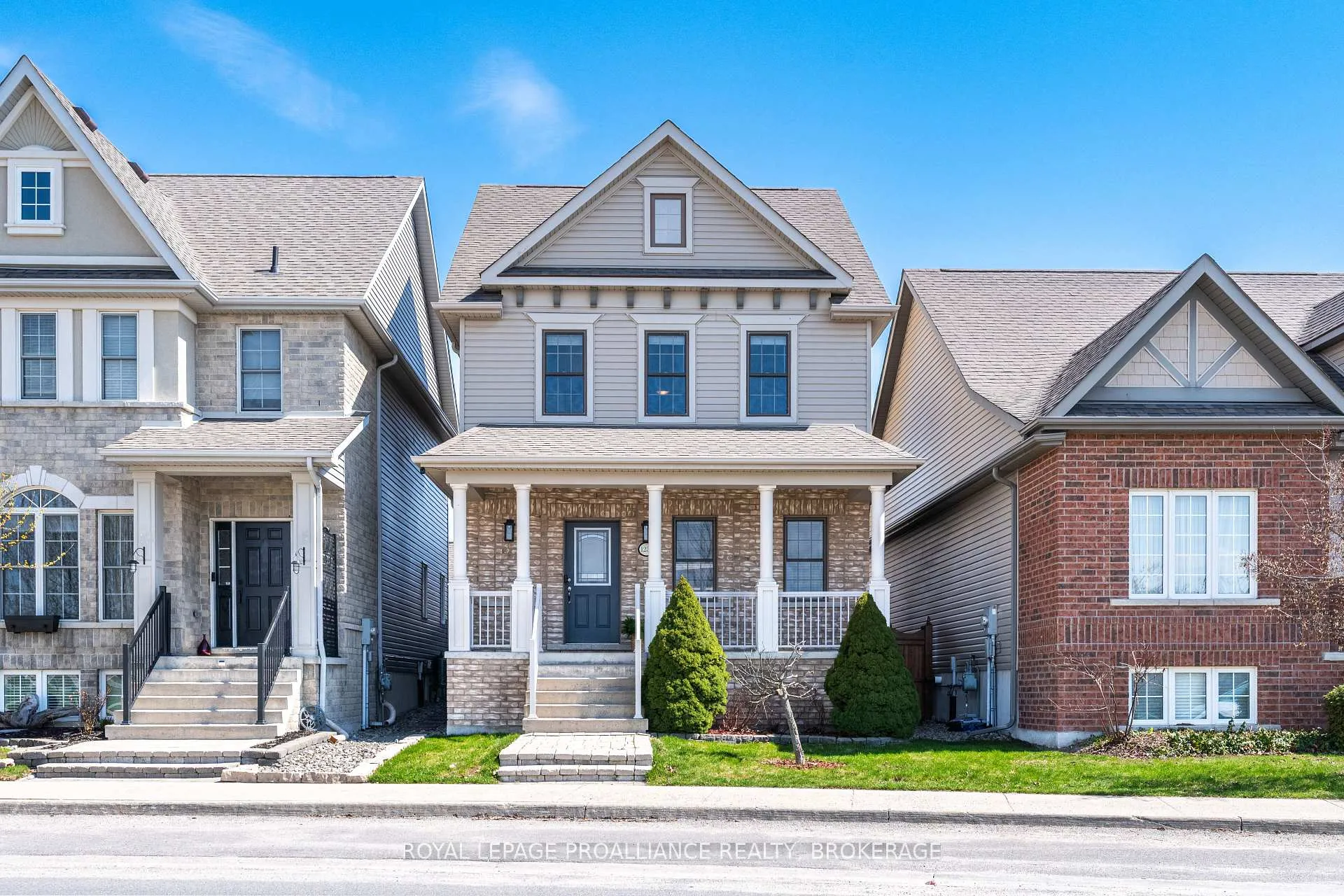 Photo 1 of 1233 Crossfield Avenue, Kingston, City Northwest — HOMEH