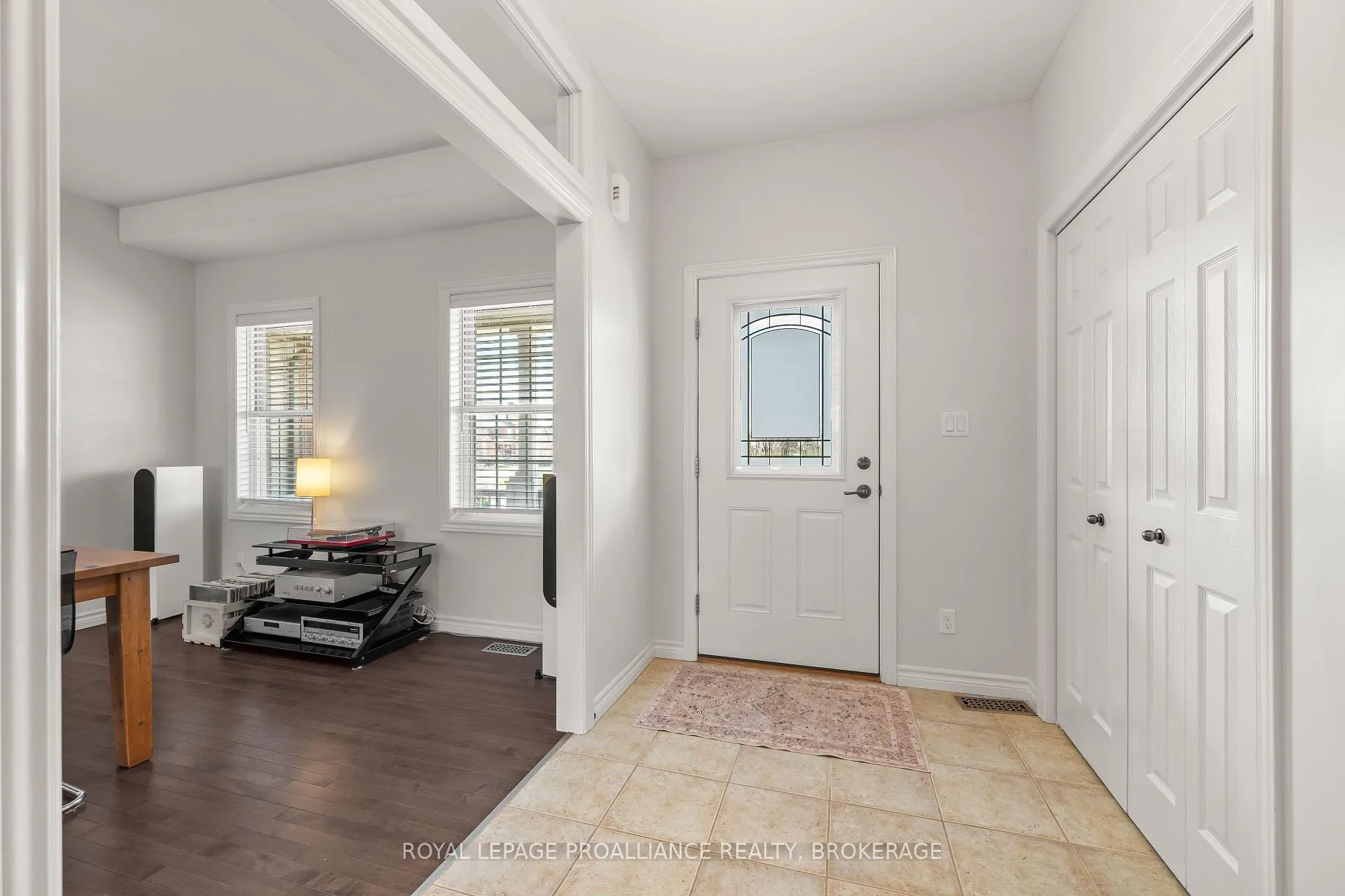 Photo 7 of 1233 Crossfield Avenue, Kingston, City Northwest — HOMEH