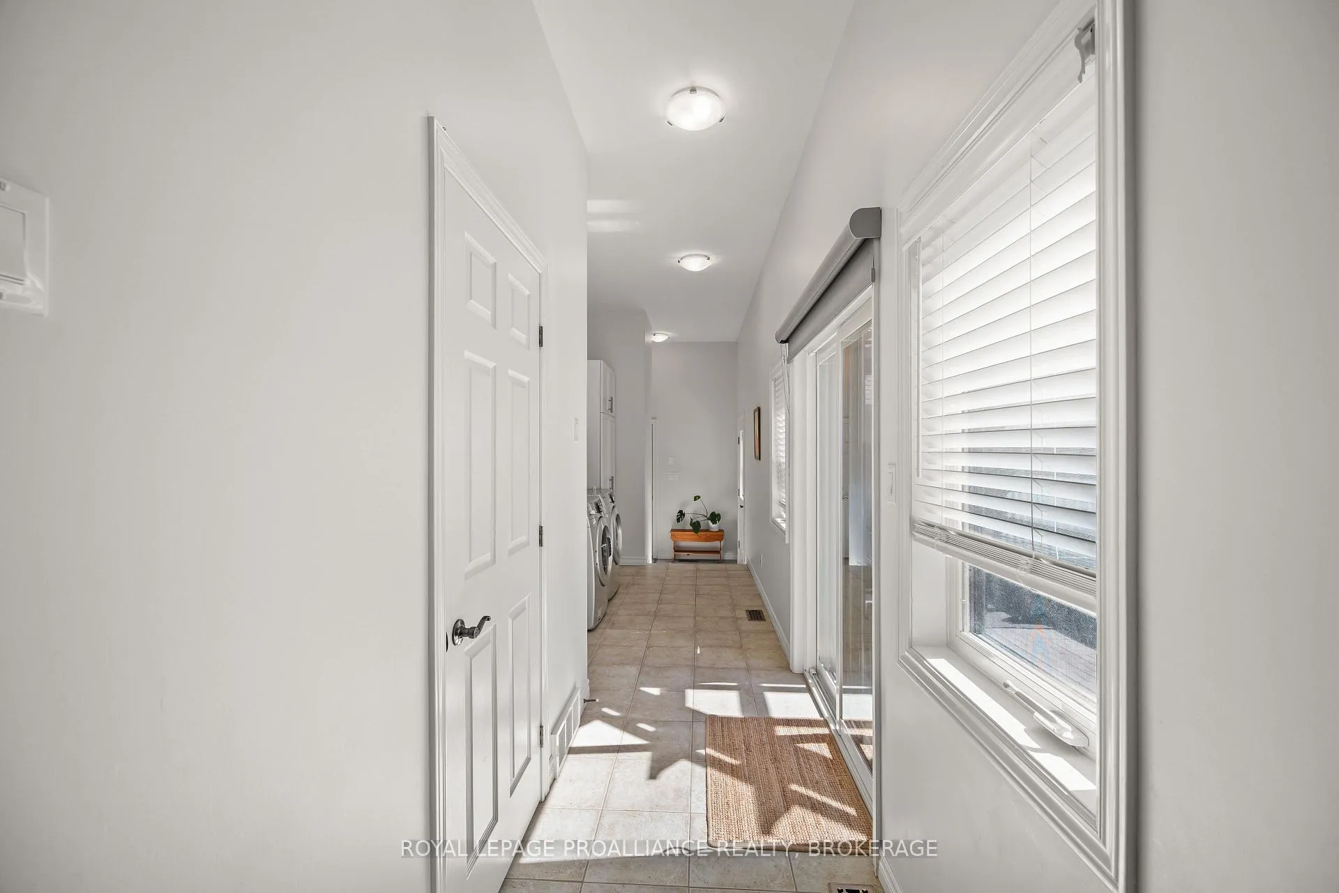 Photo 16 of 1233 Crossfield Avenue, Kingston, City Northwest — HOMEH