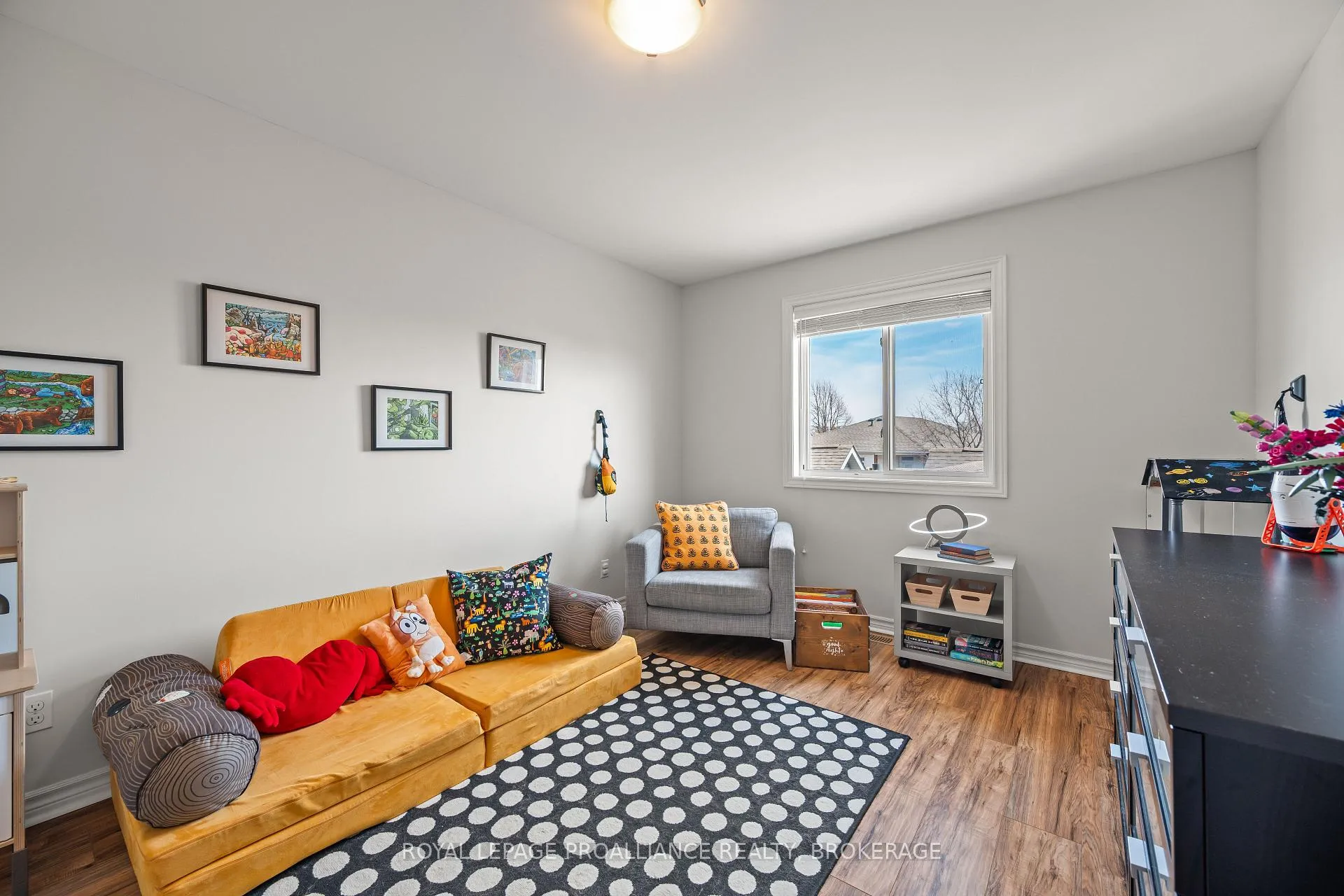 Photo 28 of 1233 Crossfield Avenue, Kingston, City Northwest — HOMEH