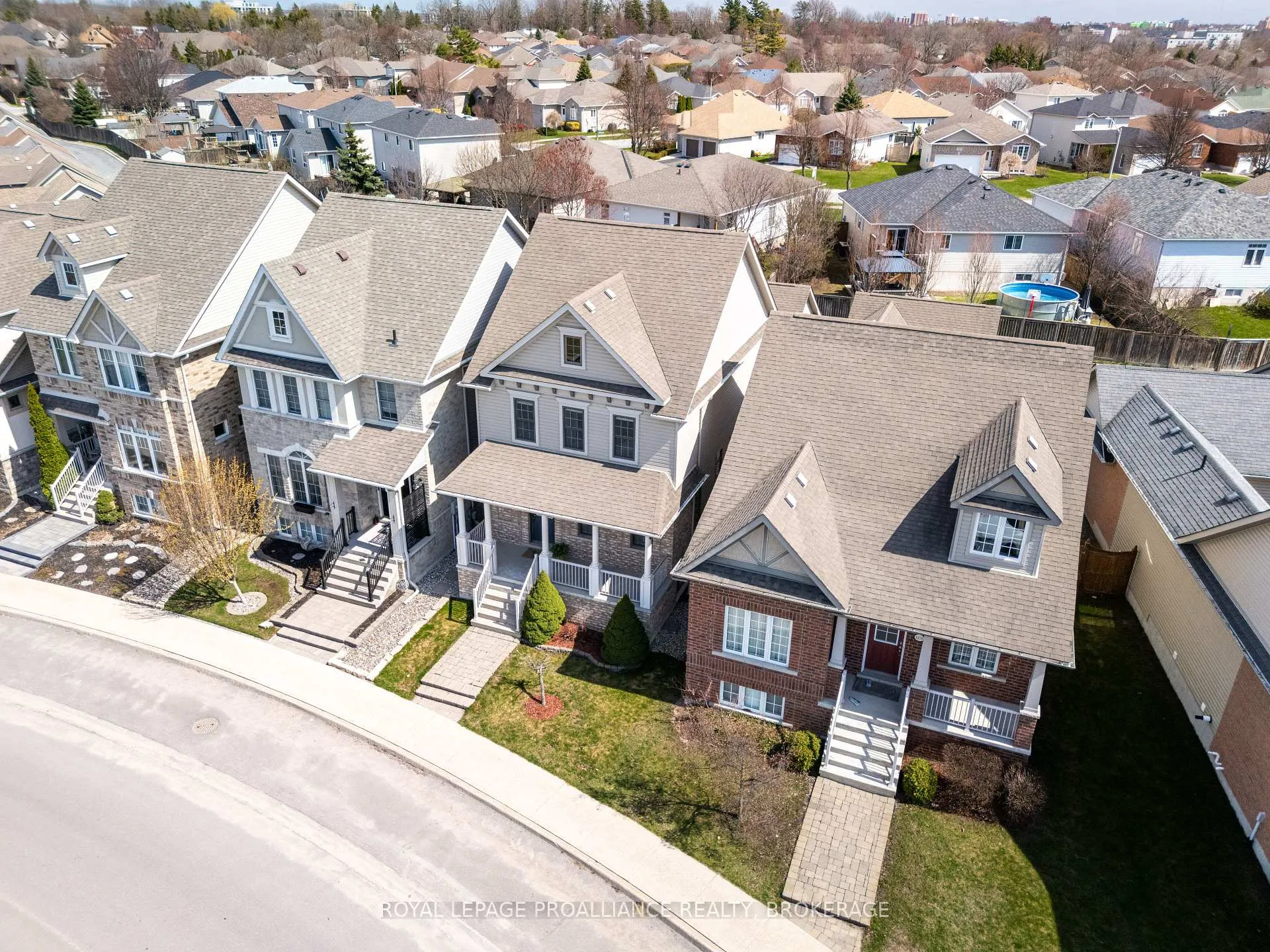 Photo 46 of 1233 Crossfield Avenue, Kingston, City Northwest — HOMEH