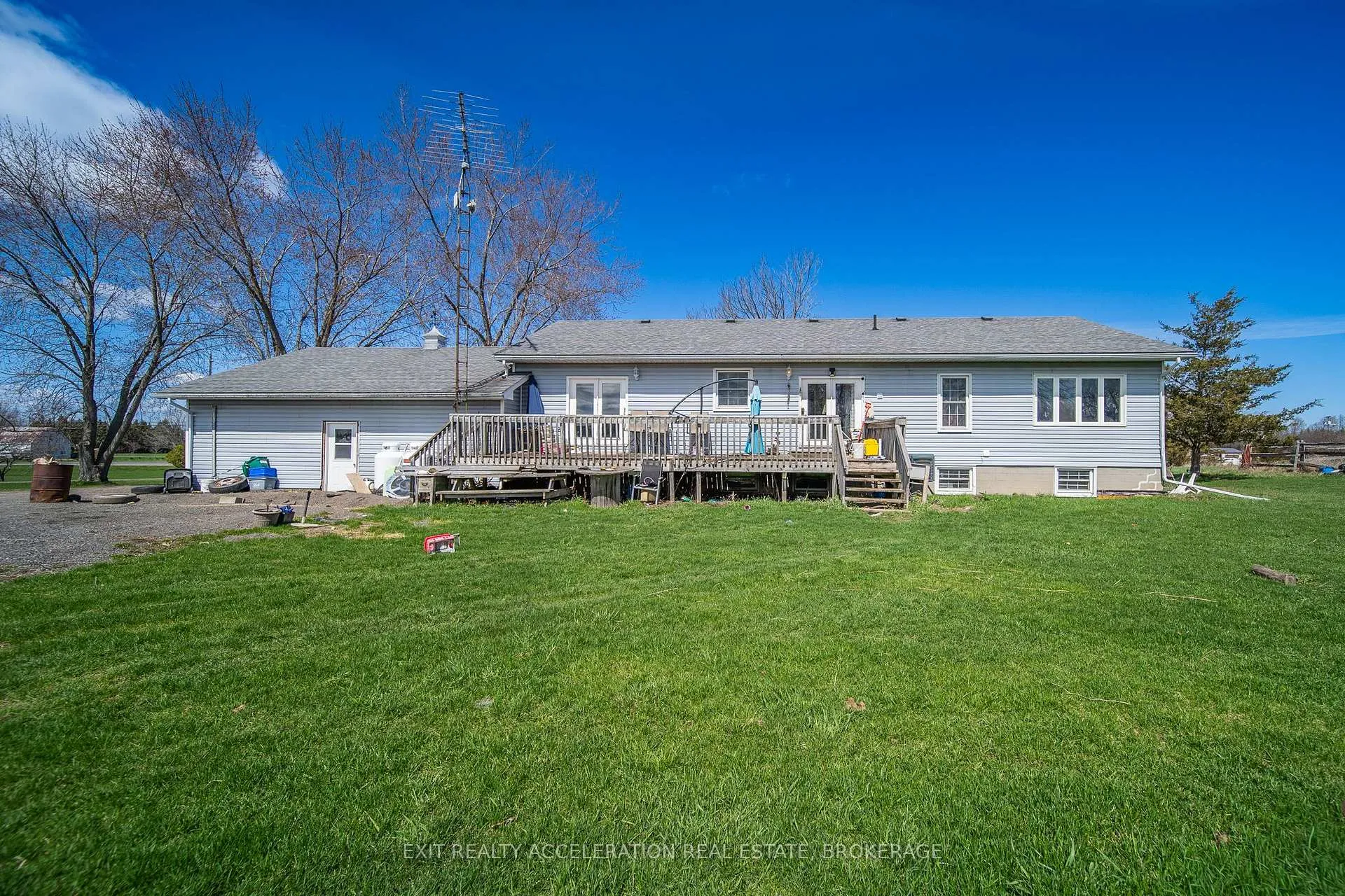 Photo 5 of 804 County Rd 9, Greater Napanee — HOMEH