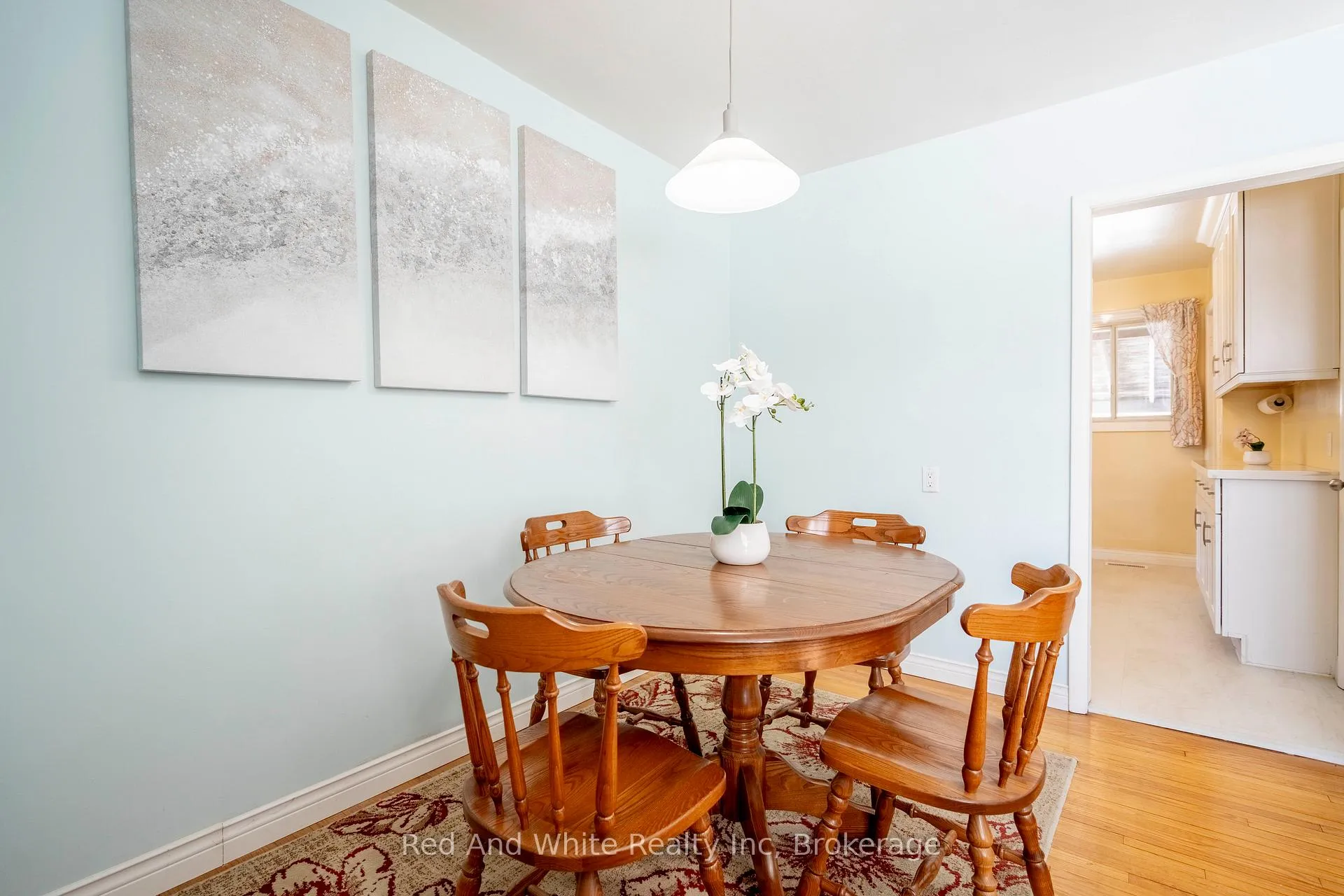 Photo 11 of 1034 Winterhalt Avenue, Cambridge — HOMEH