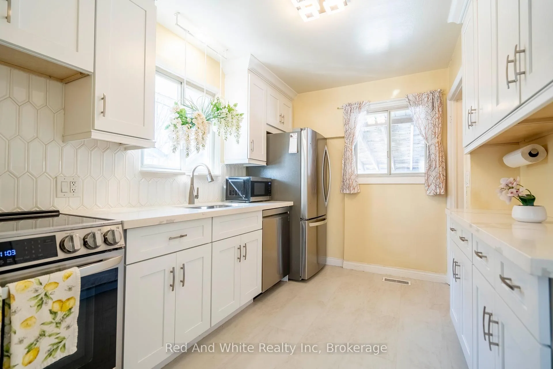 Photo 12 of 1034 Winterhalt Avenue, Cambridge — HOMEH