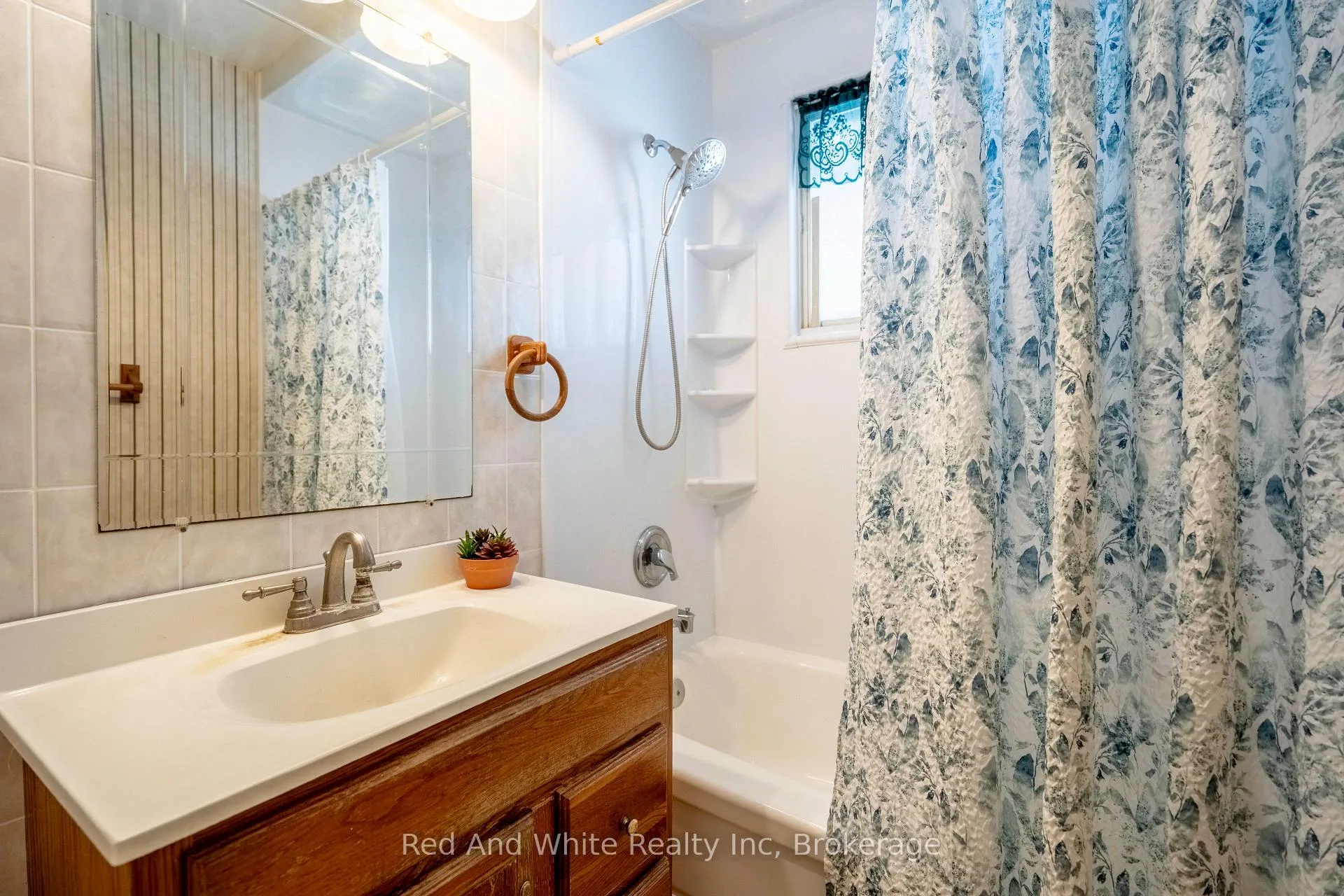Photo 20 of 1034 Winterhalt Avenue, Cambridge — HOMEH