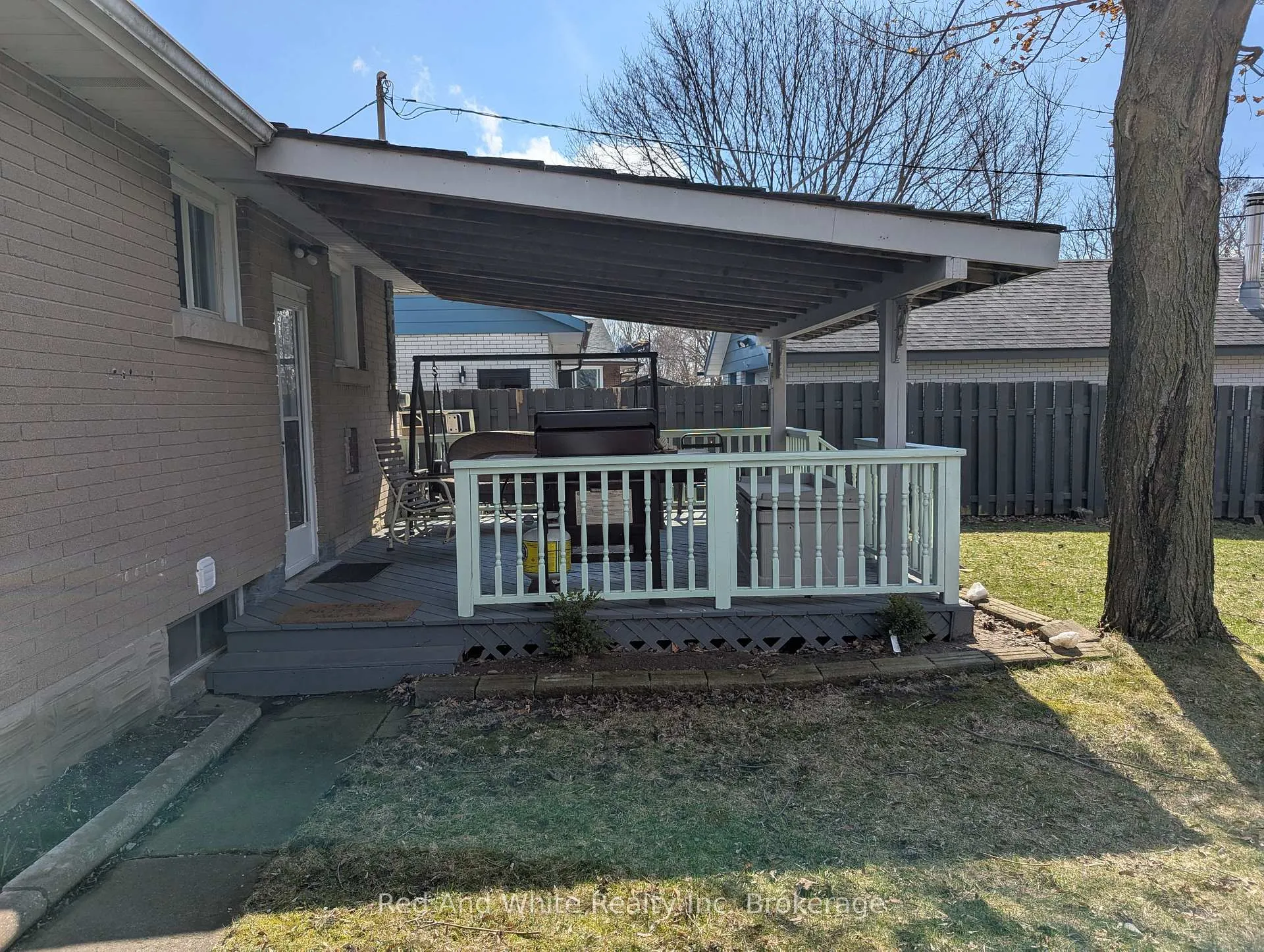 Photo 38 of 1034 Winterhalt Avenue, Cambridge — HOMEH
