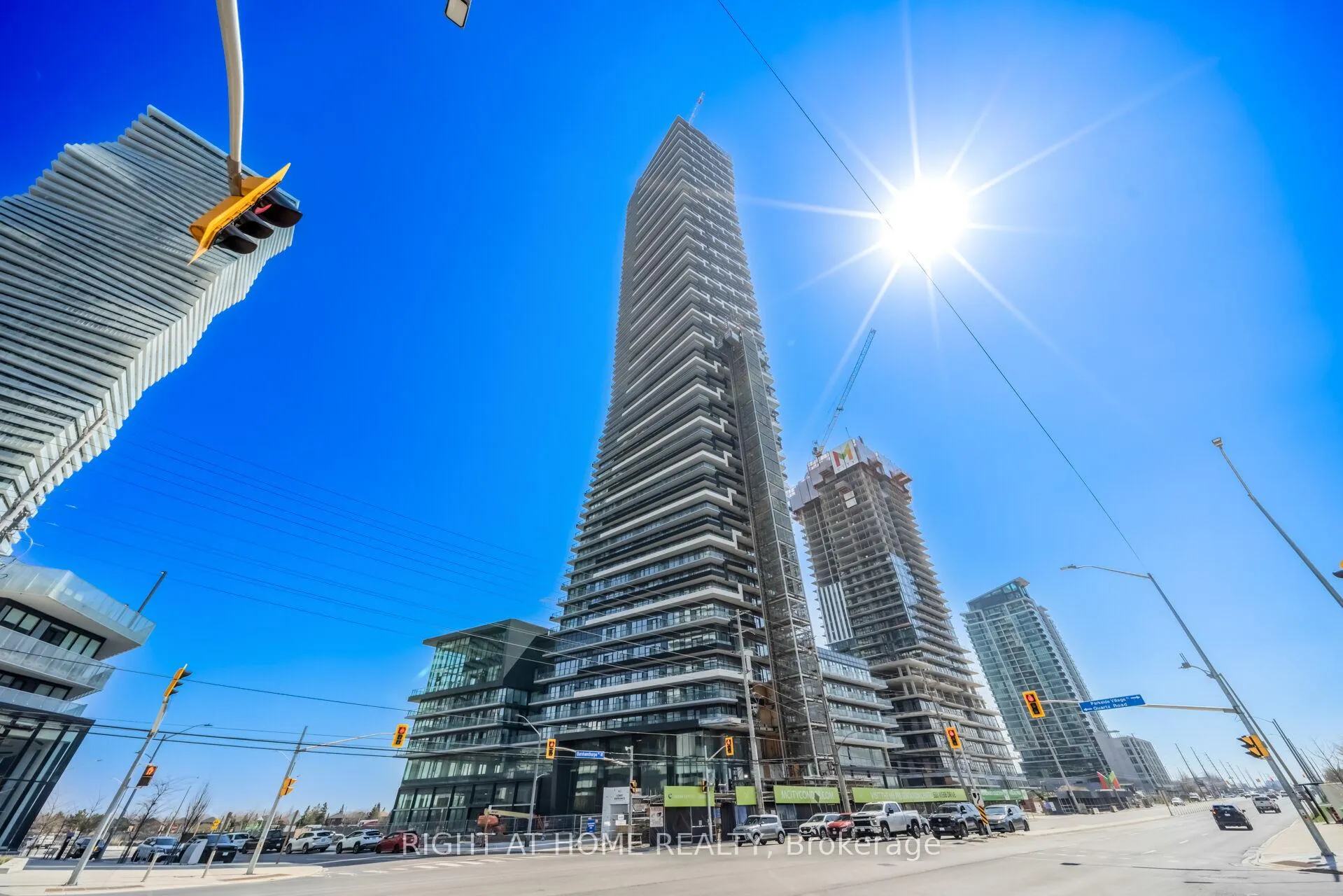 Photo 2 of Unit 3111, 448 Burmhamthorpe Road, Mississauga, City Centre — HOMEH