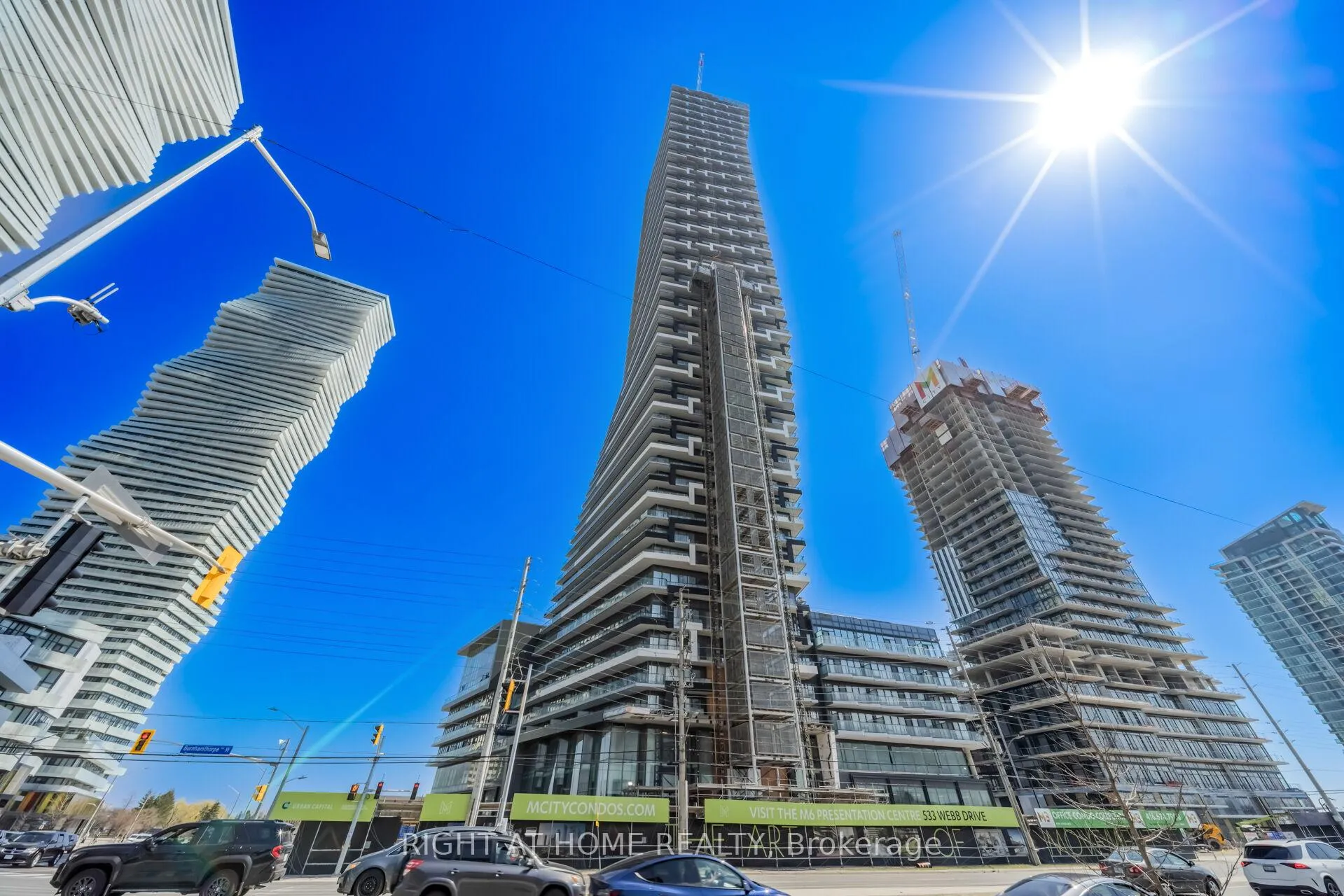 Photo 3 of Unit 3111, 448 Burmhamthorpe Road, Mississauga, City Centre — HOMEH