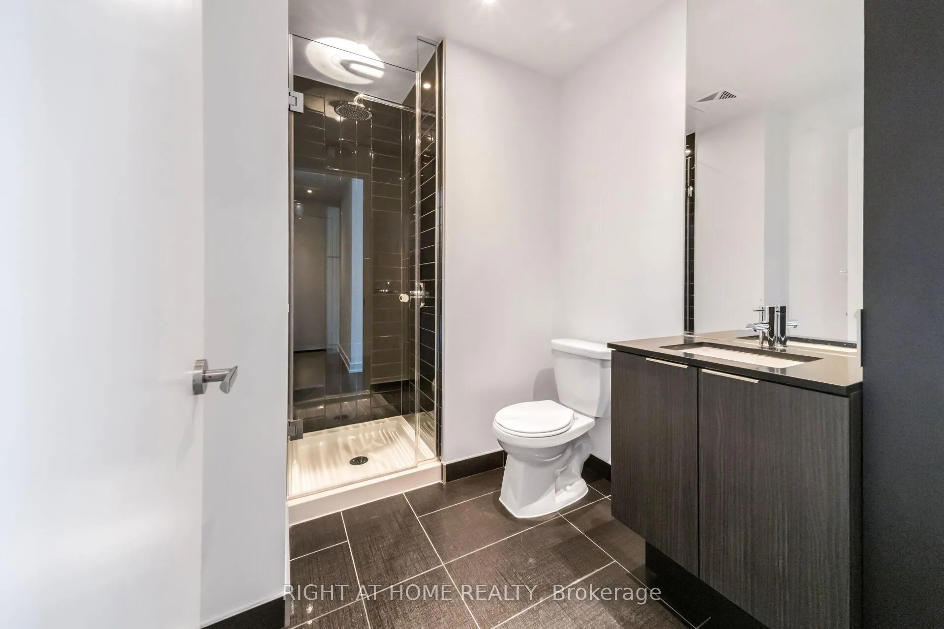 Photo 21 of Unit 3111, 448 Burmhamthorpe Road, Mississauga, City Centre — HOMEH