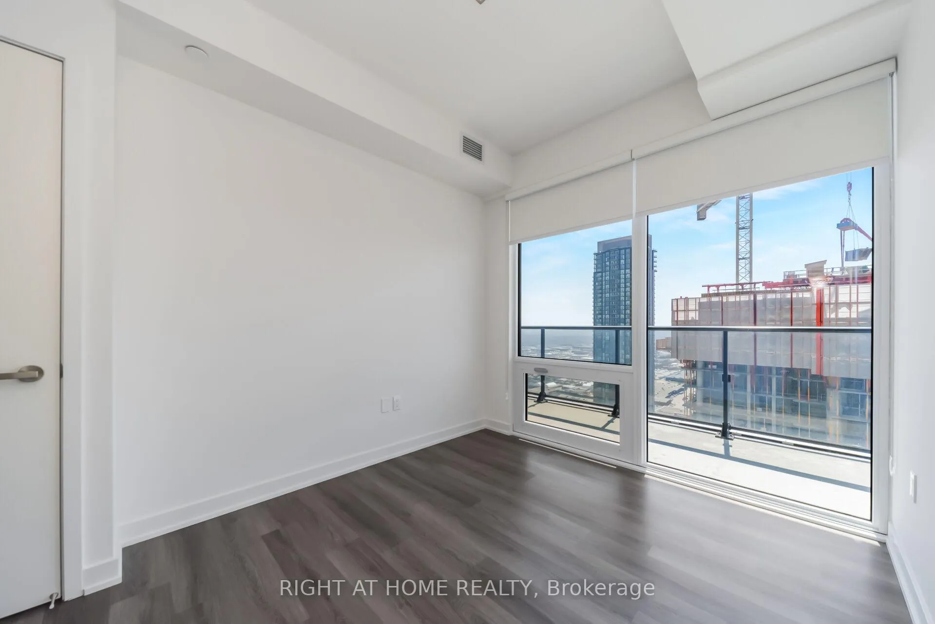 Photo 23 of Unit 3111, 448 Burmhamthorpe Road, Mississauga, City Centre — HOMEH