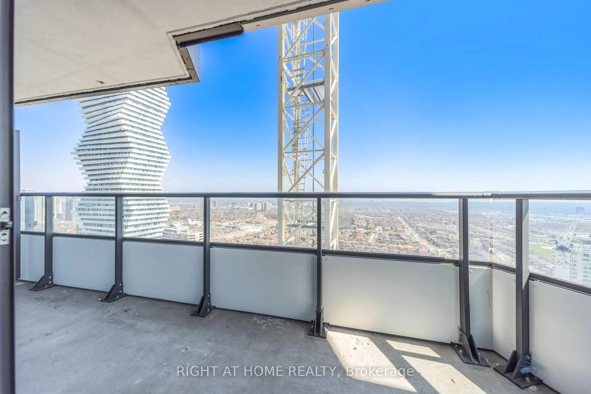 Photo 27 of Unit 3111, 448 Burmhamthorpe Road, Mississauga, City Centre — HOMEH