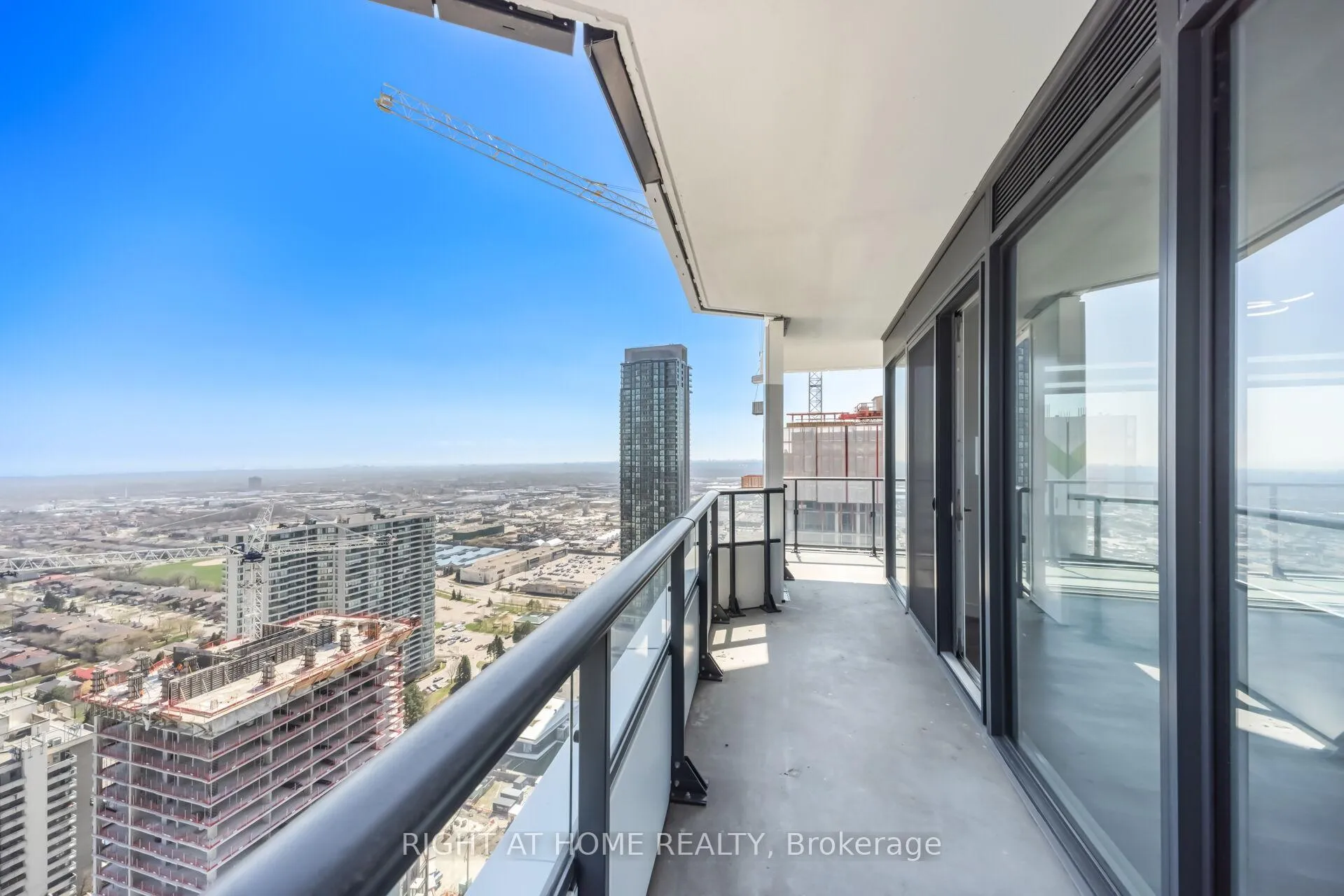 Photo 30 of Unit 3111, 448 Burmhamthorpe Road, Mississauga, City Centre — HOMEH