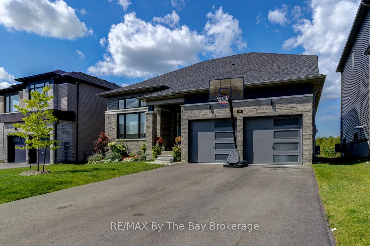 Photo 4 of 33 Nicort Road, Wasaga Beach — HOMEH