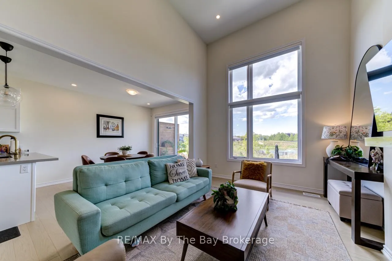 Photo 16 of 33 Nicort Road, Wasaga Beach — HOMEH