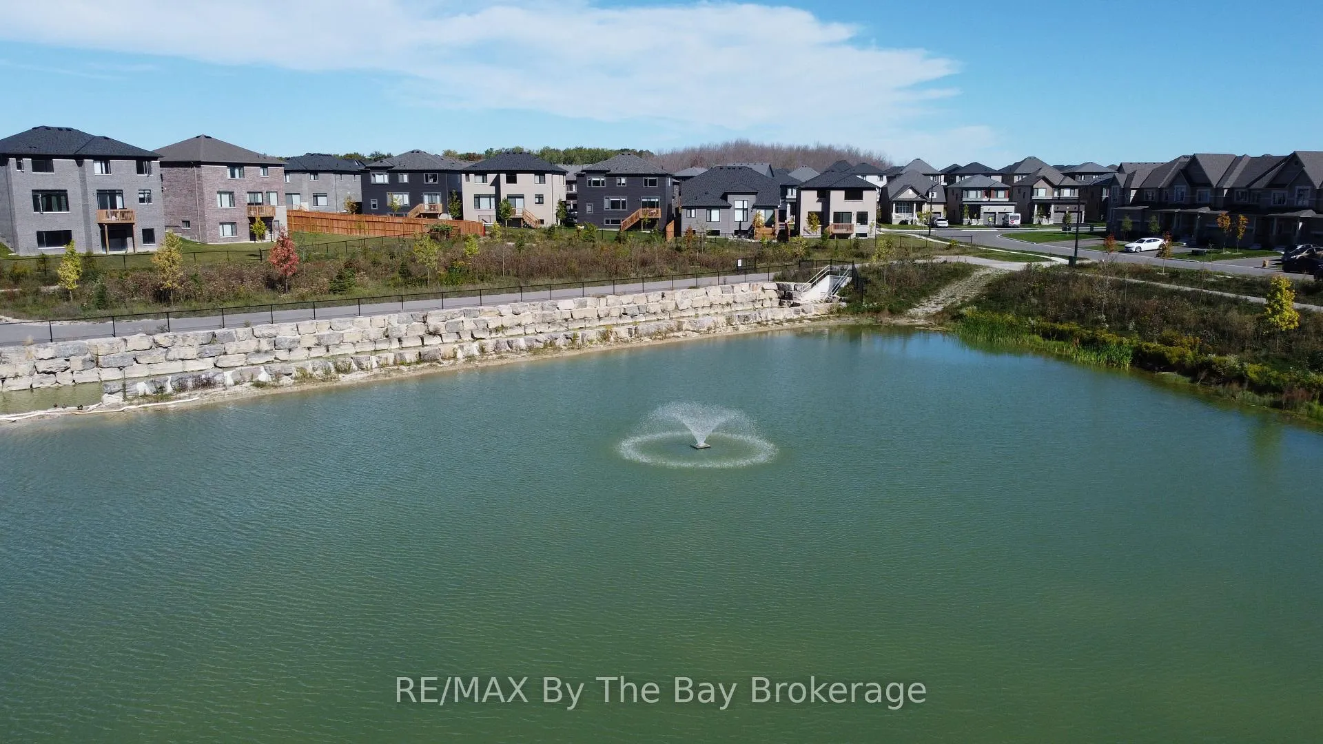 Photo 38 of 33 Nicort Road, Wasaga Beach — HOMEH