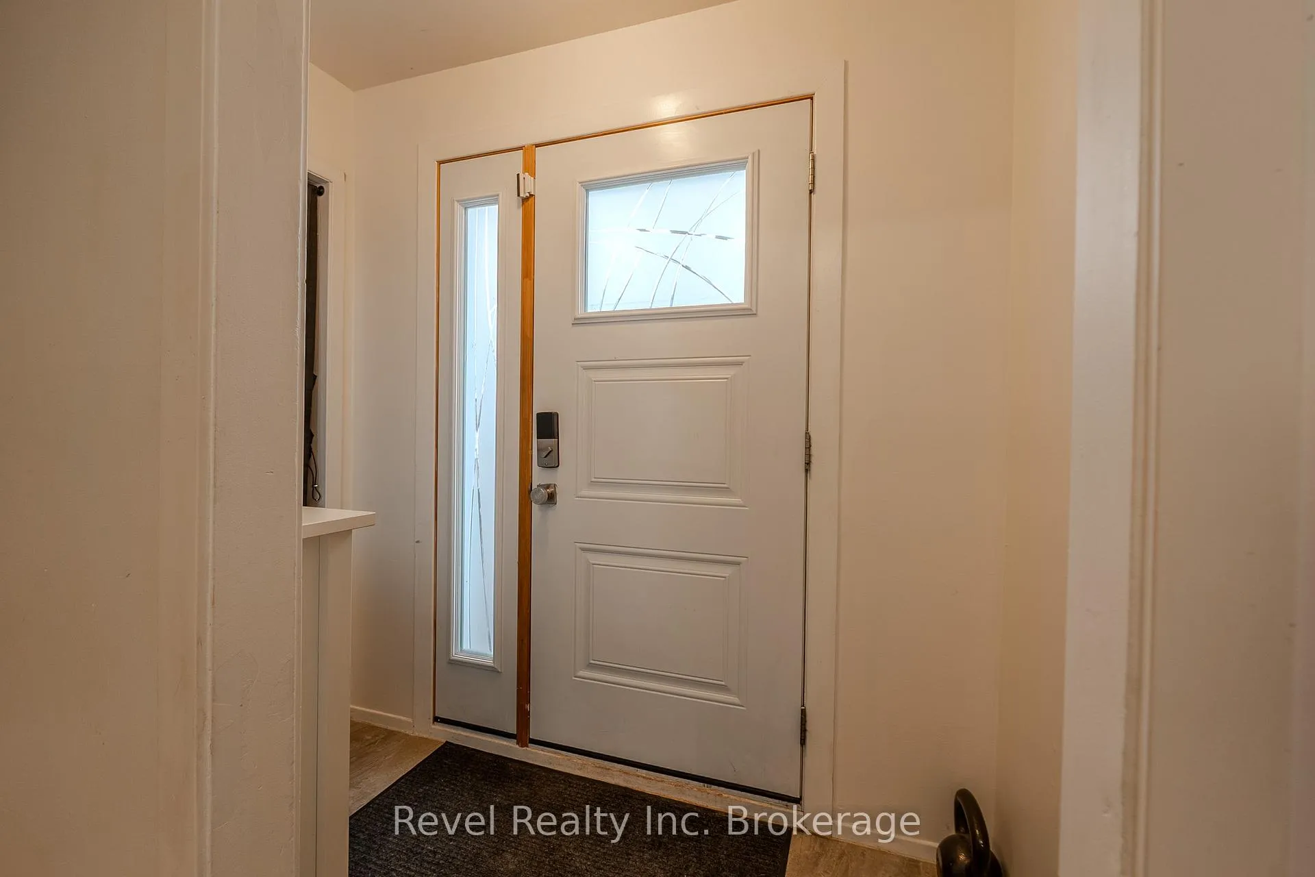 Photo 4 of 272 Giroux Street, North Bay, Widdifield — HOMEH