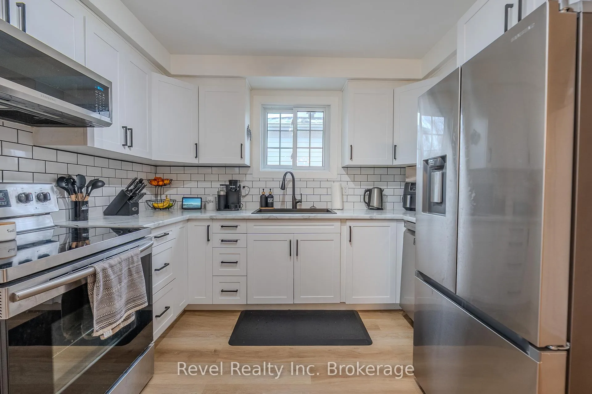 Photo 10 of 272 Giroux Street, North Bay, Widdifield — HOMEH