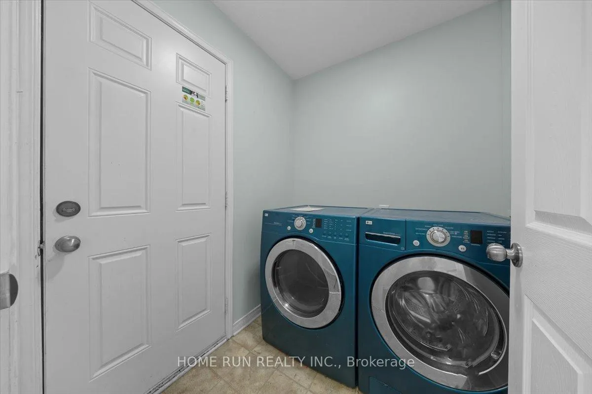 Photo 6 of 294 Applecross Crescent, Ottawa, Kanata - Morgan's Grant/South March — HOMEH