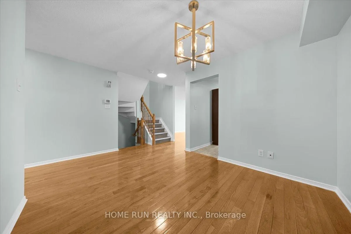 Photo 13 of 294 Applecross Crescent, Ottawa, Kanata - Morgan's Grant/South March — HOMEH