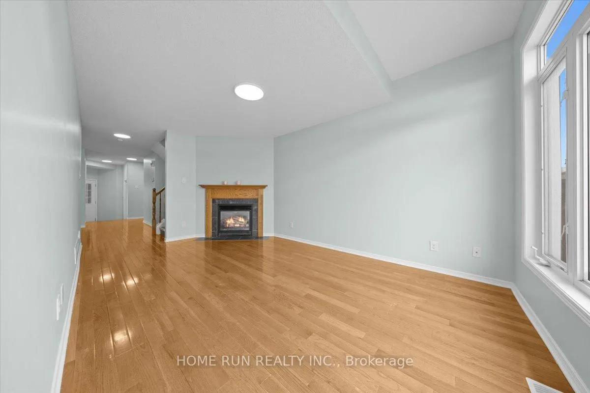 Photo 19 of 294 Applecross Crescent, Ottawa, Kanata - Morgan's Grant/South March — HOMEH