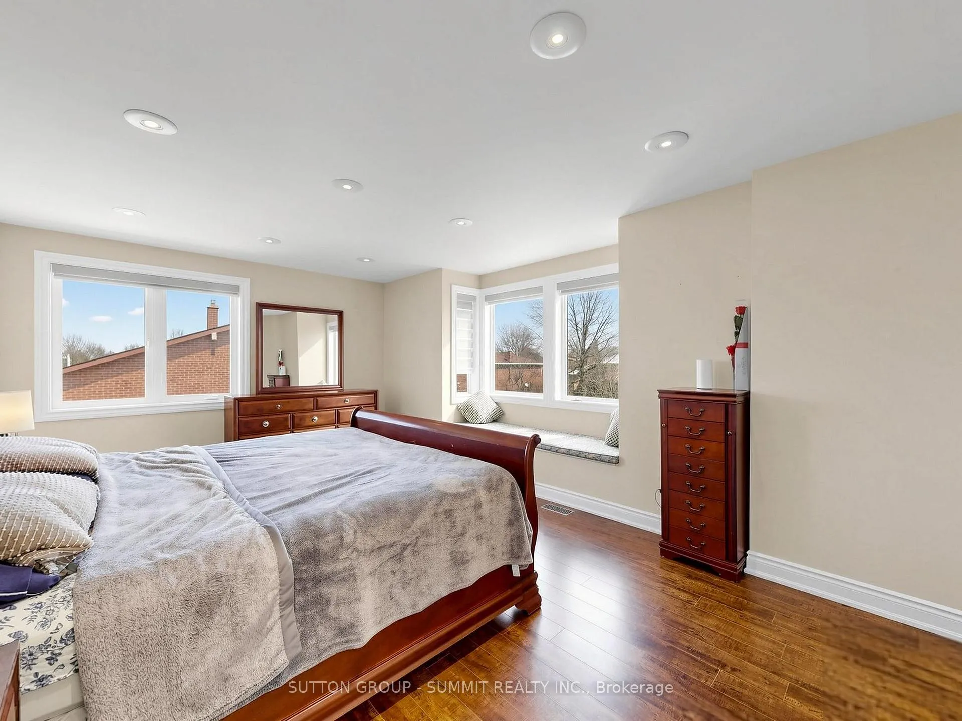 Photo 21 of 3485 Cawthra Road, Mississauga, Applewood — HOMEH