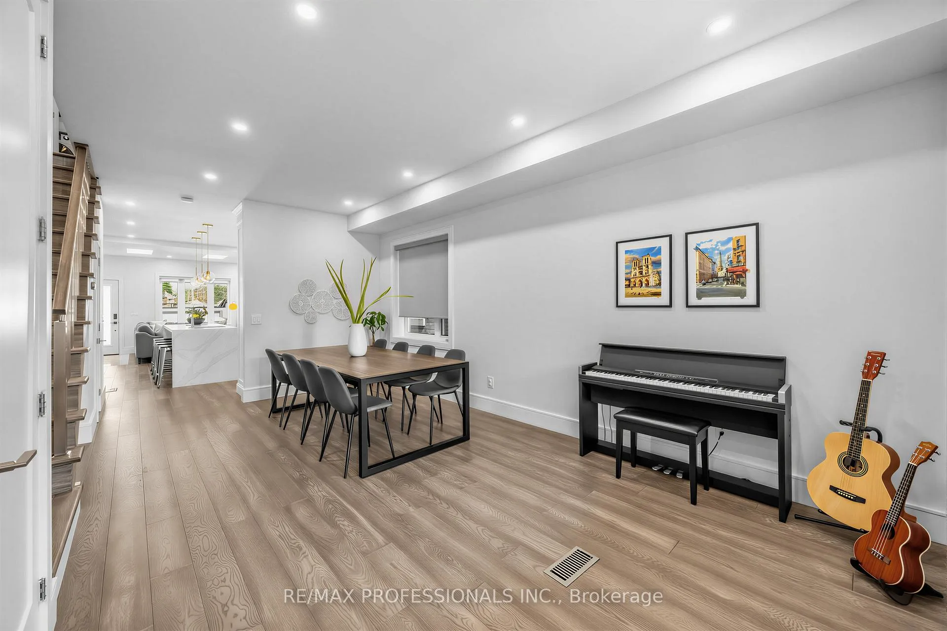 Photo 5 of 215 Gilbert Avenue, Toronto, Caledonia-Fairbank — HOMEH